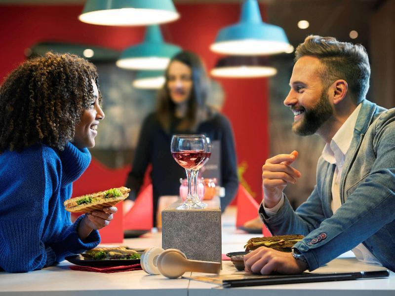 Ibis Lagos Ikeja Bagian luar foto