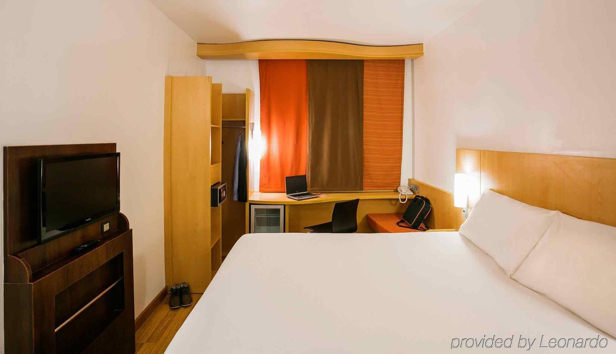 Ibis Lagos Ikeja Bagian luar foto