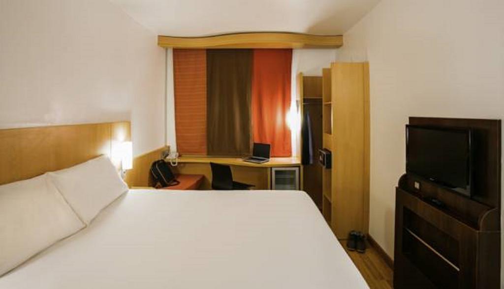 Ibis Lagos Ikeja Bagian luar foto