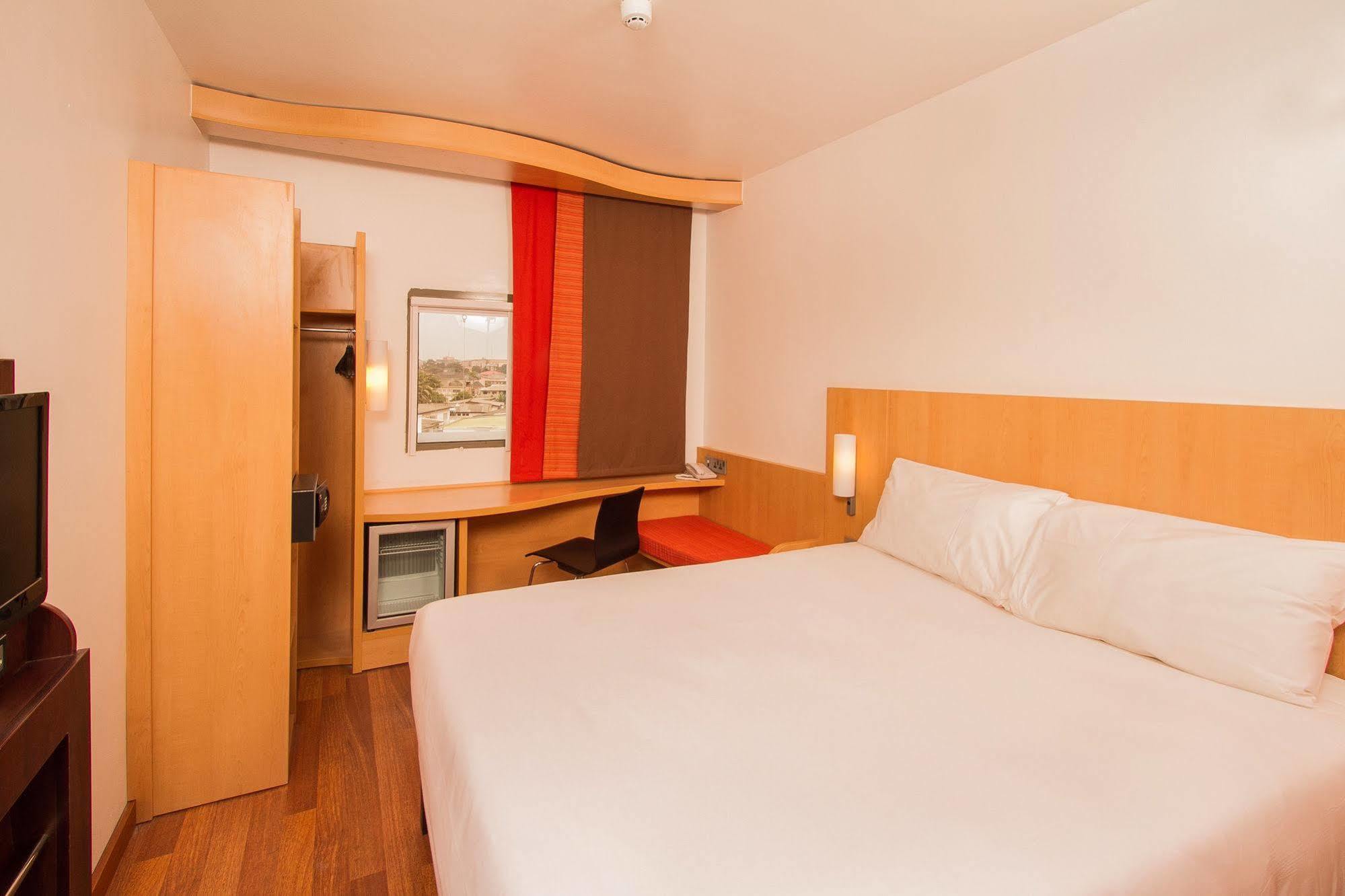 Ibis Lagos Ikeja Bagian luar foto