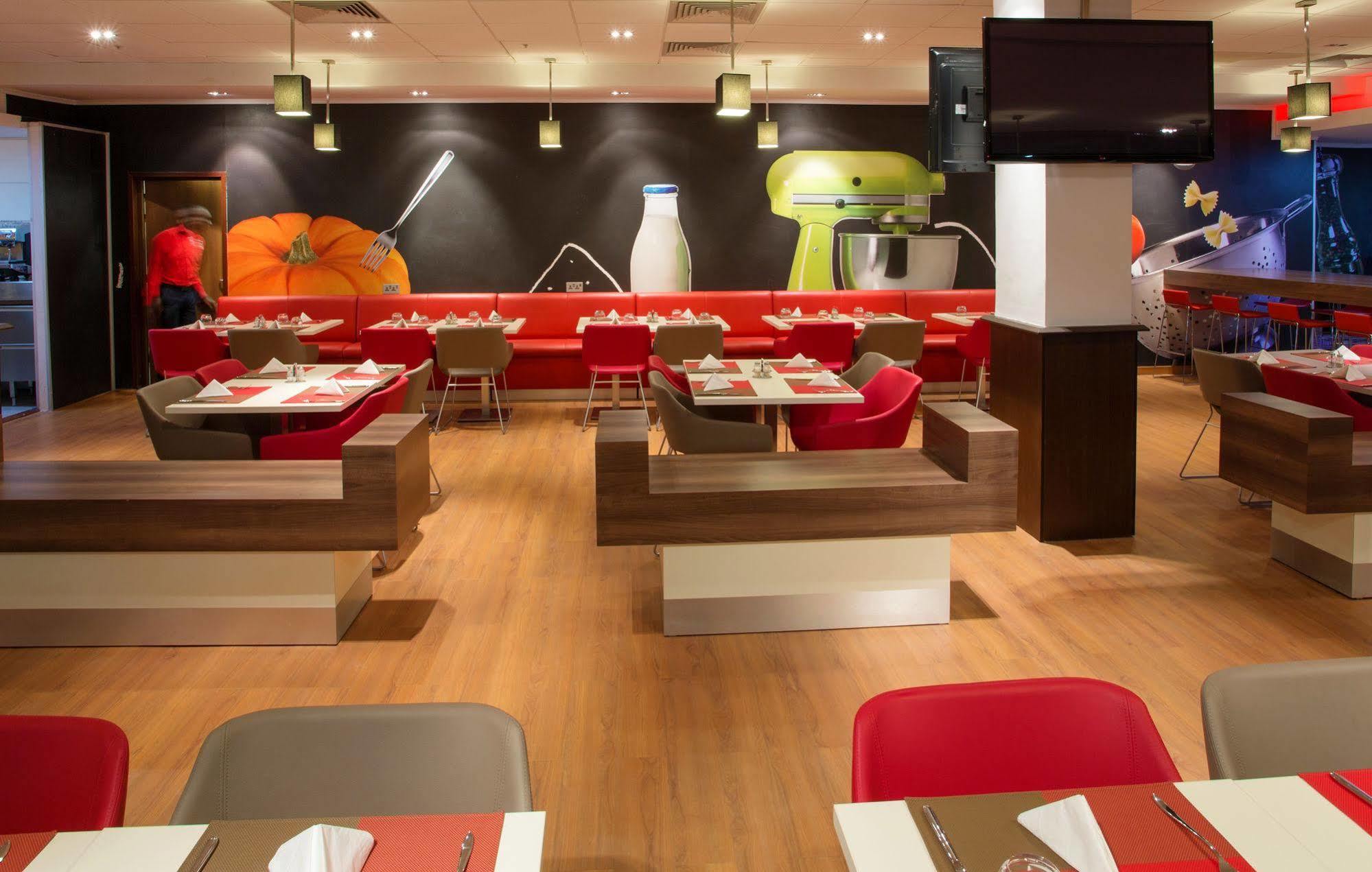 Ibis Lagos Ikeja Bagian luar foto